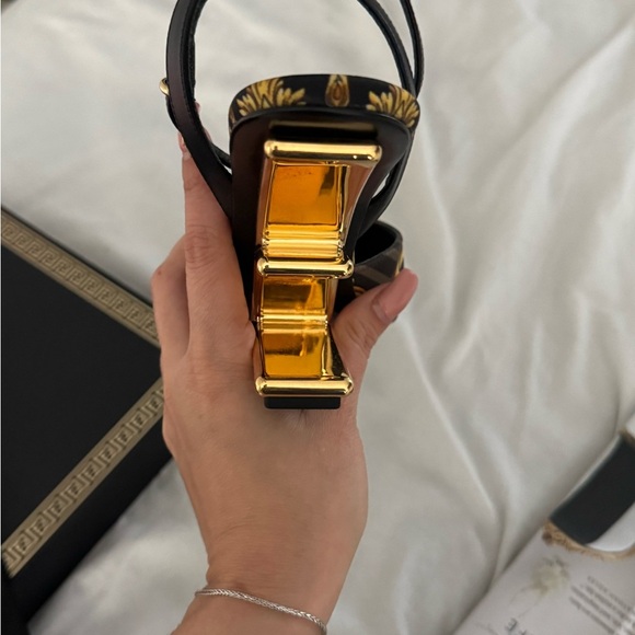 Authentic Fendi Versace Black and Gold Patterned Heels - Picture 8 of 13